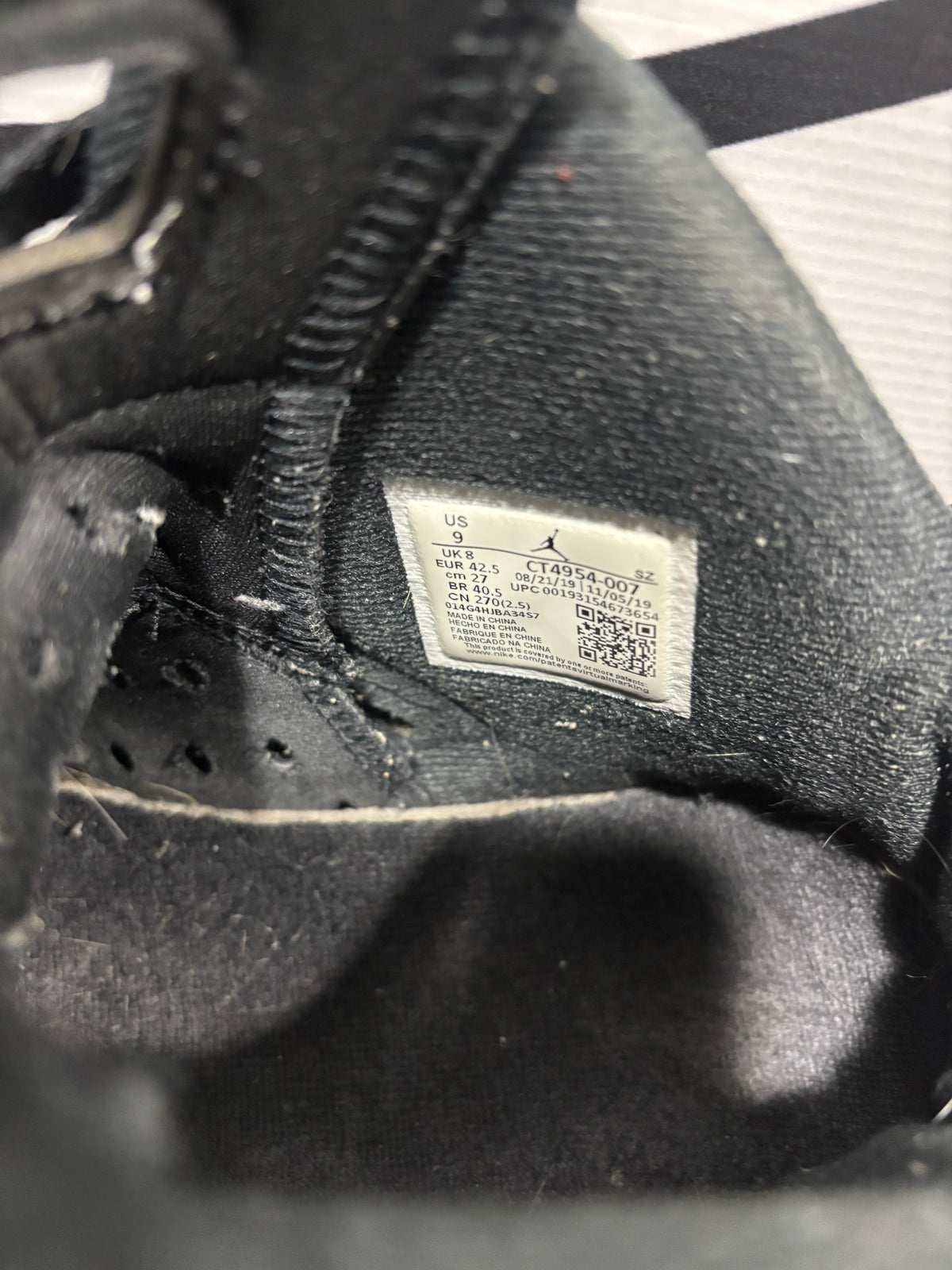 Size 9 - Jordan 6 Retro DMP (2020) - Pre Owned