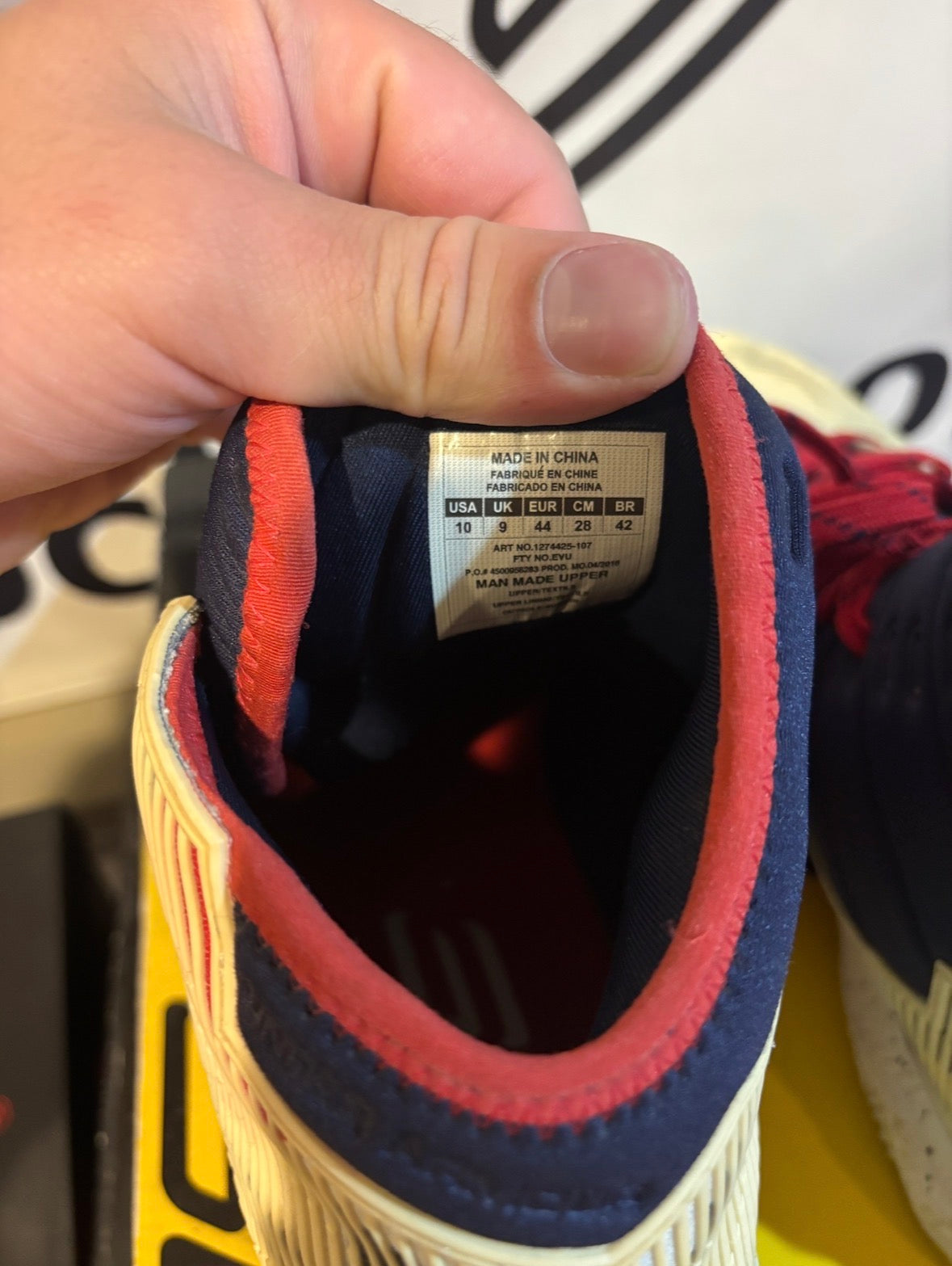 Size 10 - Under Armour Stephen Curry 2.5 'Hoop Nation' Pre owned