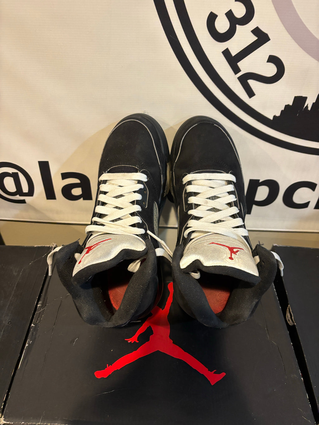 Size 8 - Jordan 5 Retro OG Black Metallic Reimagined - Pre Owned