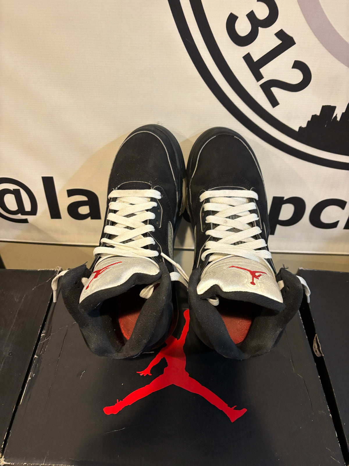 Size 8 - Jordan 5 Retro OG Black Metallic Reimagined - Pre Owned